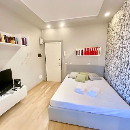 Appartement Viale Umbria Colorful And Cosy Studio à Milan Extérieur photo