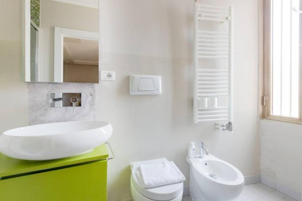 Appartement Viale Umbria Colorful And Cosy Studio à Milan Extérieur photo